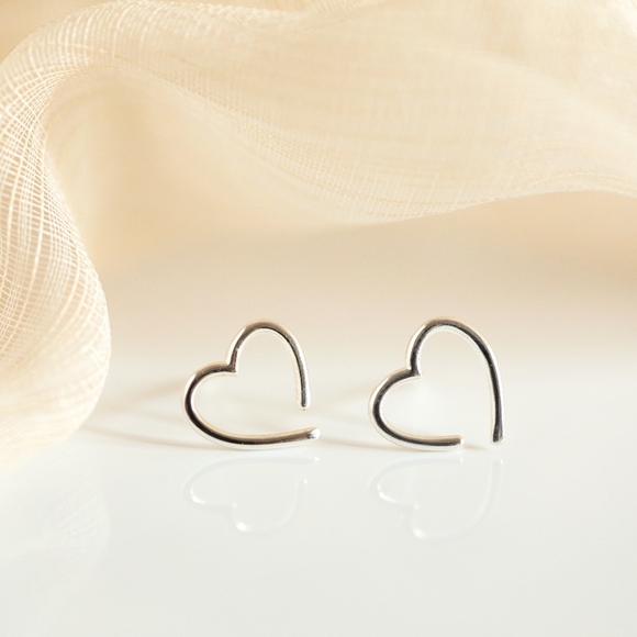 Open Heart Earrings (S925) - Picture 3 of 9